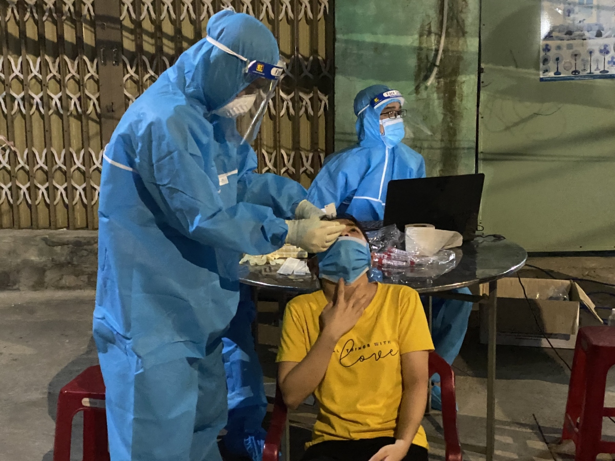 35 ca mắc mới, lãnh đạo thành phố Đà Nẵng thực hiện nghiêm kế hoạch tiêm vaccine