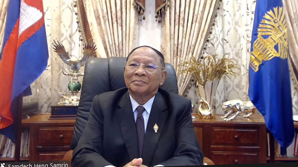 Chủ tịch Quốc hội Campuchia gặp trực tuyến với Đại sứ Vũ Quang Minh