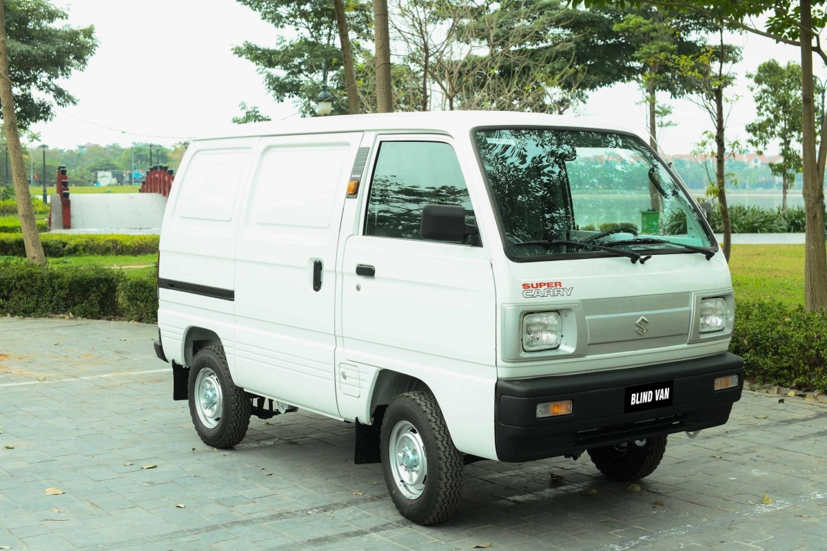 Tải hàng nội đô nhanh chóng, khó xe tải nhẹ nào vượt mặt Suzuki Blind Van