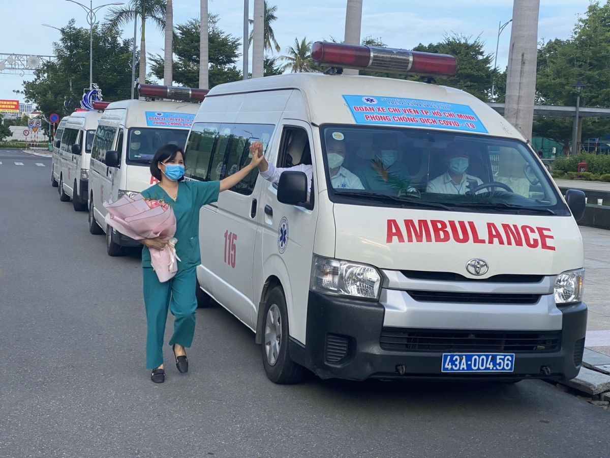 Đà Nẵng huy động 15 y bác sĩ và 5 xe cấp cứu hỗ trợ thành phố Hồ Chí Minh chống dịch