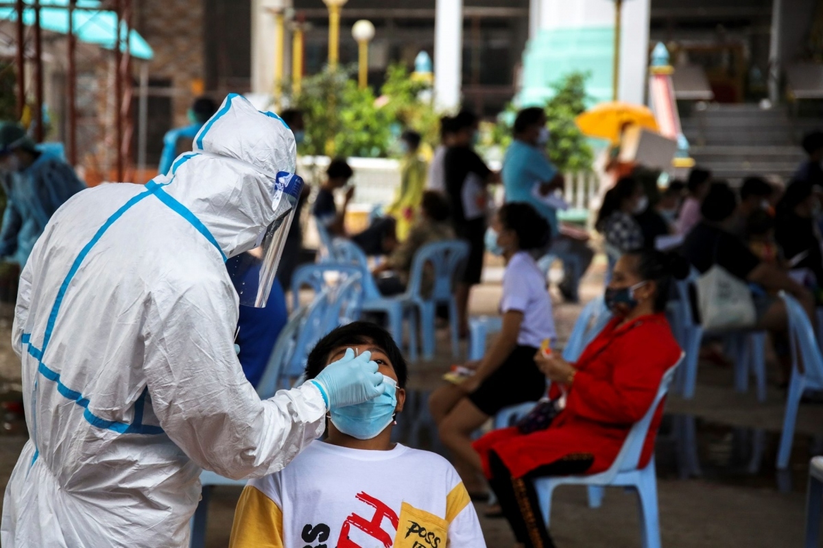 Thái Lan: Hơn 600 nhân viên y tế nhiễm Covid-19 dù đã tiêm vaccine