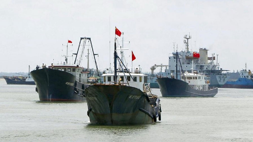 Thượng nghị sỹ Philippines yêu cầu điều tra cáo buộc tàu Trung Quốc xả thải ra Biển Đông