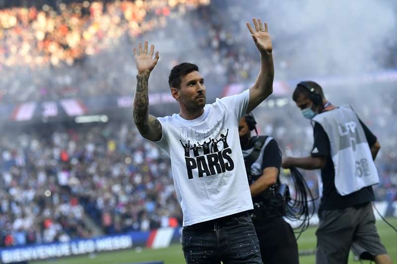 Lionel Messi và dàn tân binh PSG ra mắt hoành tráng