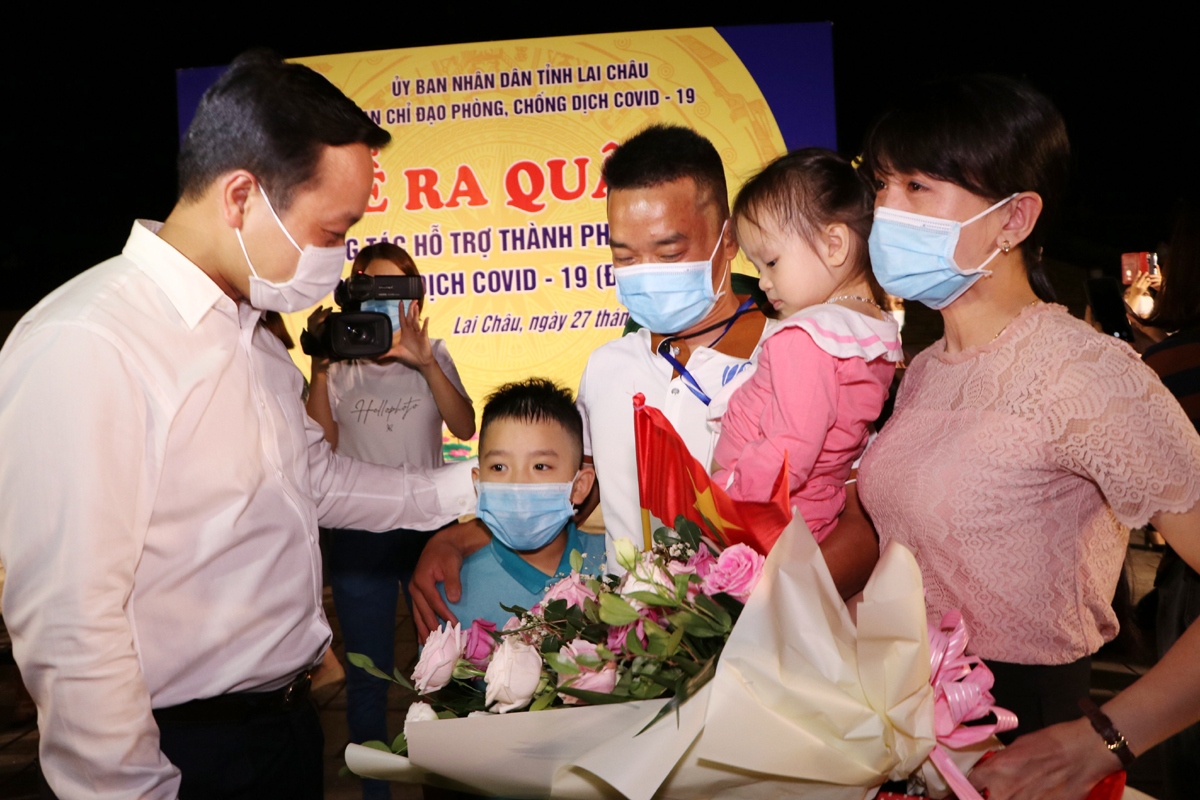 Lai Châu chi viện thêm 23 cán bộ y tế hỗ trợ TP.HCM chống dịch