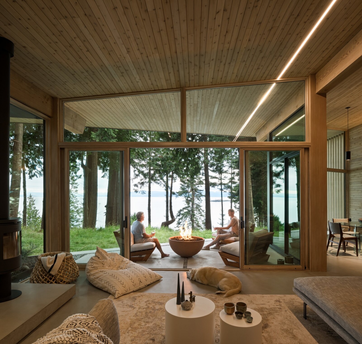 Ngắm nhìn cabin tuyệt đẹp nằm gần rừng Vancouver