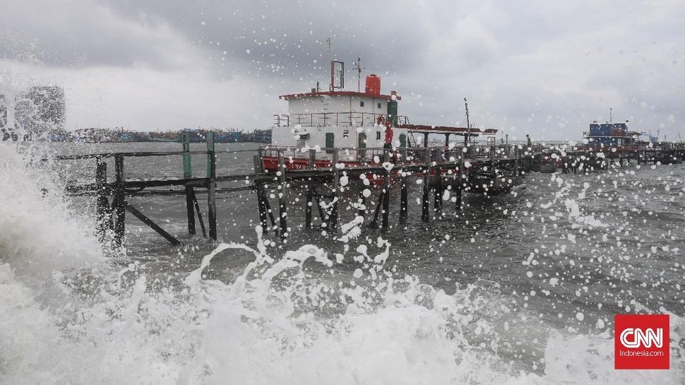 Chuyên gia Indonesia cảnh báo sóng thần Nam Java có thể chạm đến Phủ Tổng thống