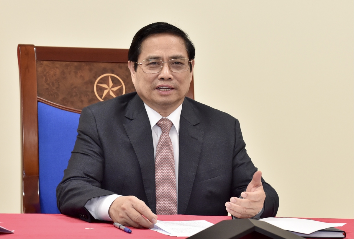 Thủ tướng điện đàm với Tổng giám đốc AstraZeneca, thúc đẩy đưa vaccine về Việt Nam