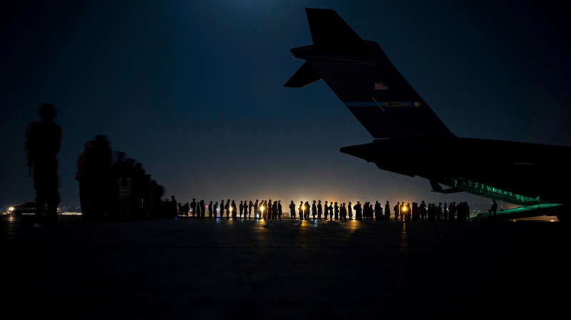 Những ngày cuối cùng Mỹ ở Afghanistan: Gấp rút sơ tán quân nhân