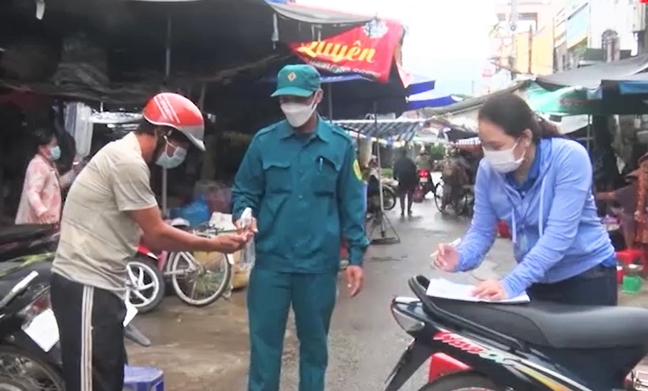 Cán bộ, chiến sỹ Ban CHQS xã, phường ở An Giang chung tay đẩy lùi đại dịch