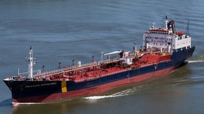 Thêm vụ tàu chở dầu bị cướp ngoài khơi UAE, Iran lại đứng trước mũi sào chỉ trích