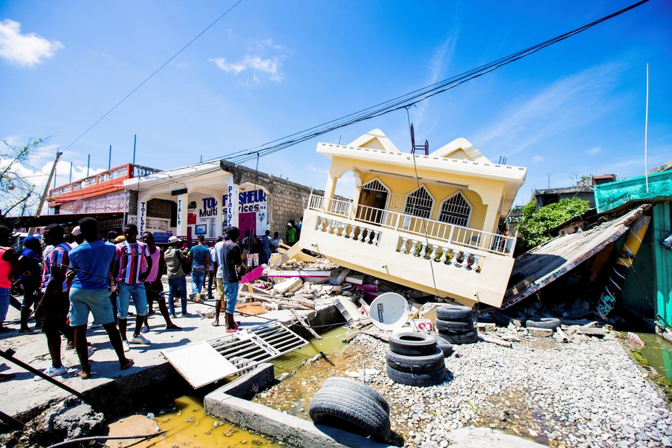 Hơn 700 người thiệt mạng và 2.800 người bị thương trong trận động đất ở Haiti