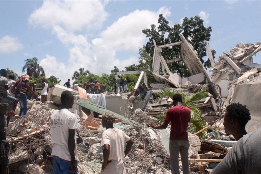 Hơn 1.400 người tử vong và 6.000 người bị thương trong trận động đất ở Haiti