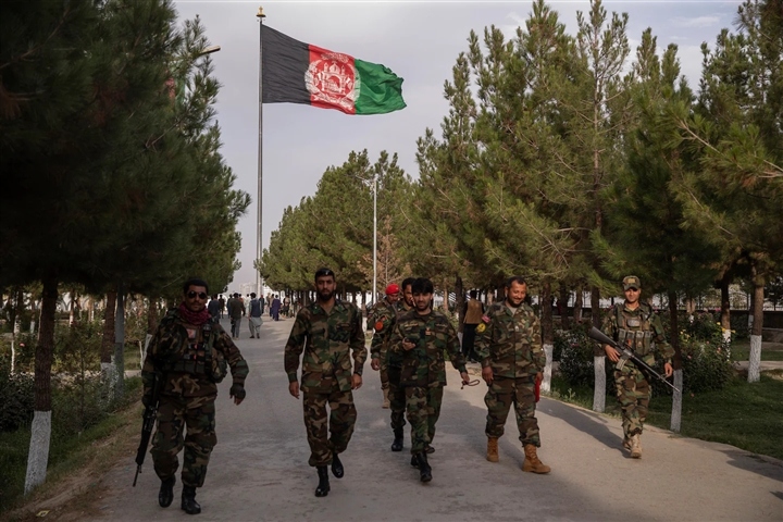 Chính phủ Afghanistan sẽ chuyển giao quyền lực cho Taliban