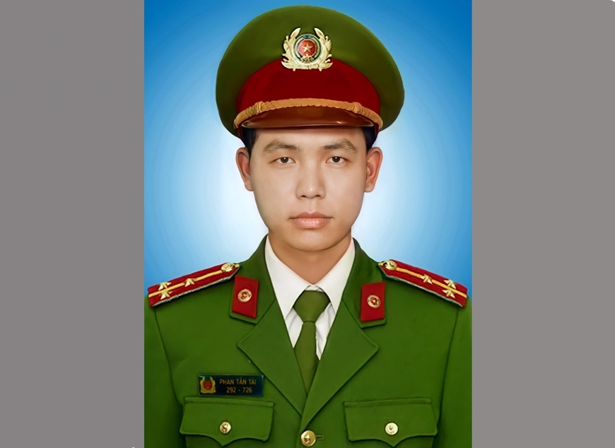 Chủ tịch nước truy tặng Huân chương Chiến công cho Đại úy Phan Tấn Tài