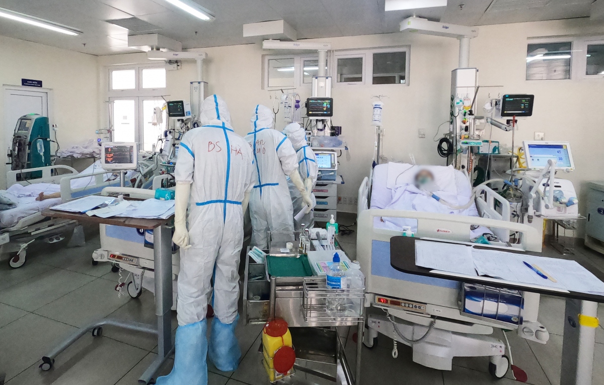 TP.HCM tiếp nhận thêm 100 máy thở cao cấp để điều trị bệnh nhân COVID-19