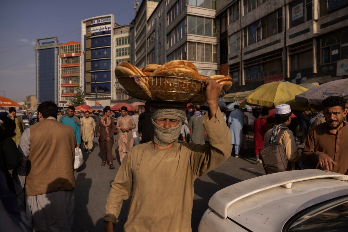 Dưới sự cai trị của Taliban, cuộc sống ở thủ đô Kabul ngày càng biến động