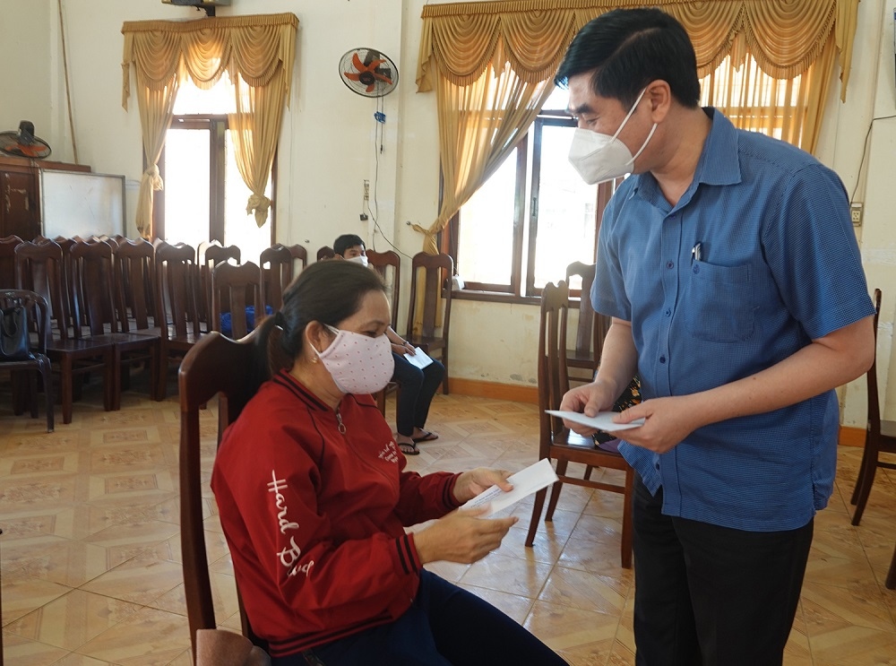 Nhiều doanh nghiệp ở Bình Định được vay tiền trả lương người lao động