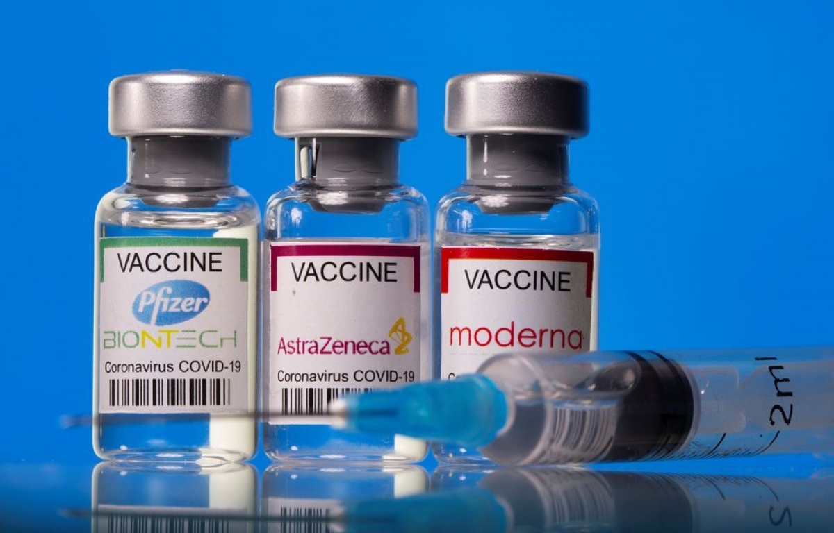 Nhật Bản xem xét tiêm kết hợp vaccine ngừa Covid-19