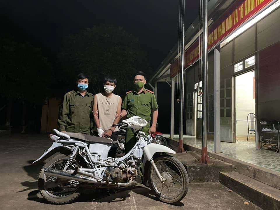 Kiểm tra hành chính, phát hiện đối tượng gây ra nhiều vụ trộm cắp xe máy ở Sơn La