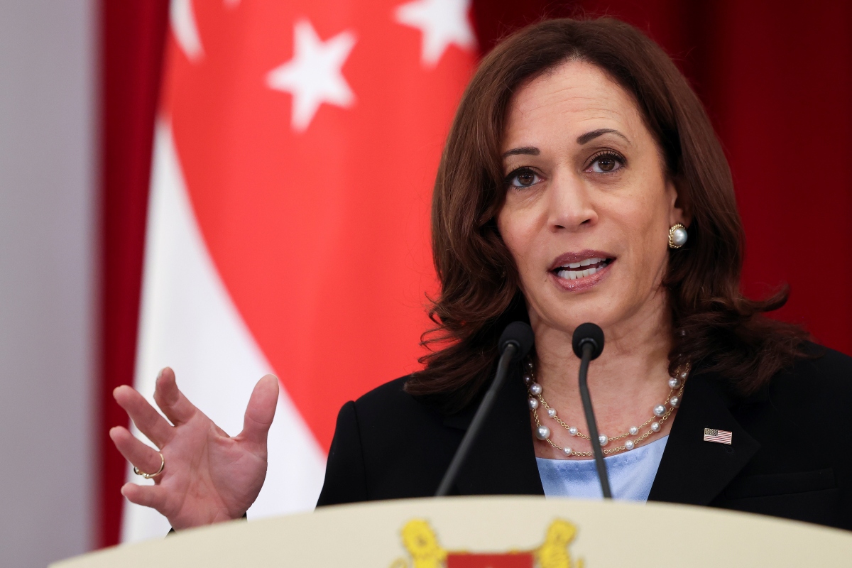 Bà Kamala Harris: Mỹ sẽ dành nhiều thời gian phân tích việc rút quân khỏi Afghanistan