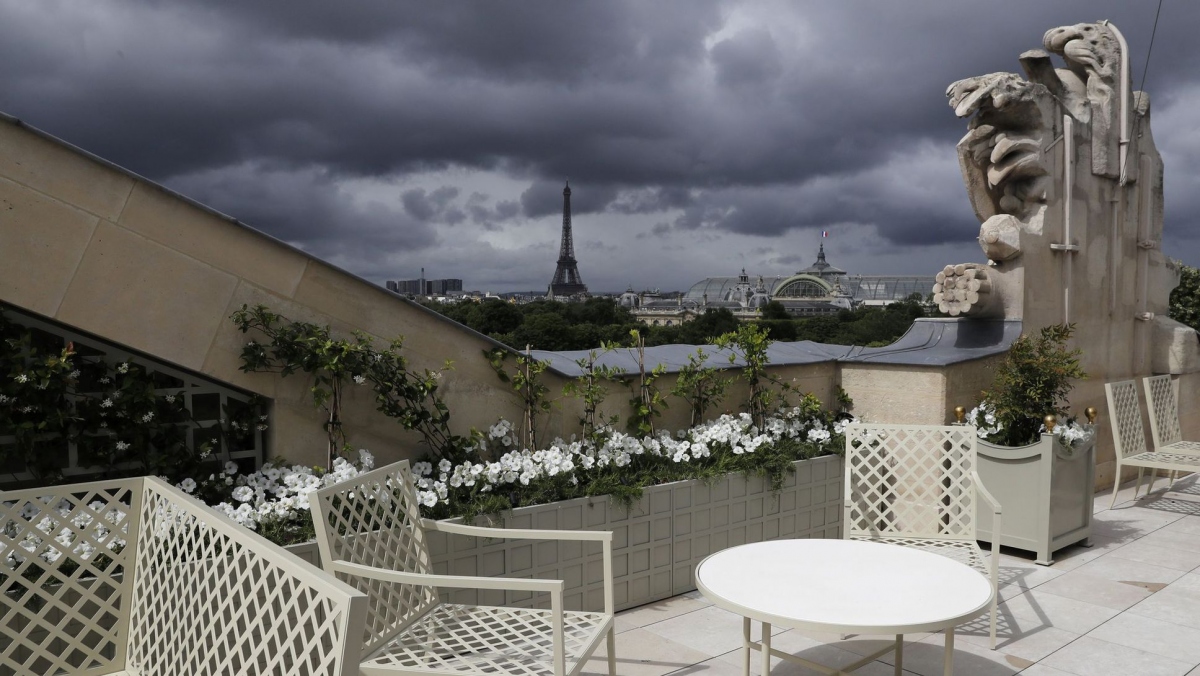 Mùa hè u ám với ngành du lịch "kinh đô ánh sáng" Paris