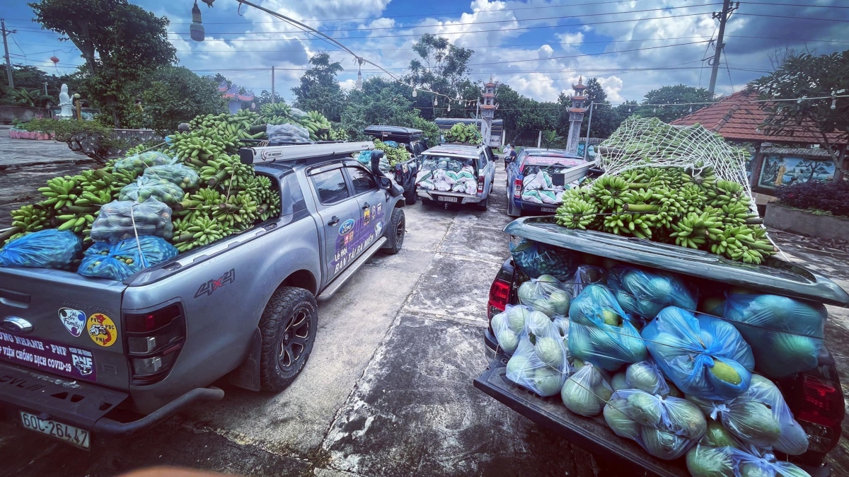 05_clb_pickup_and_friends_pnf_ho_tro_van_chuyen_nhu_yeu_pham_hoat_dong_do_clb_chu_dong_trien_khai.jpg