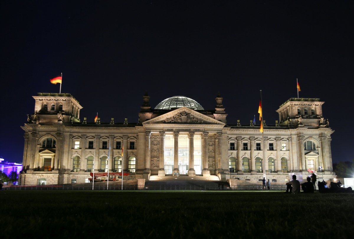 Bầu cử Đức: Cách biệt sít sao, cả SPD và CDU đều tuyên bố sẽ thành lập chính phủ