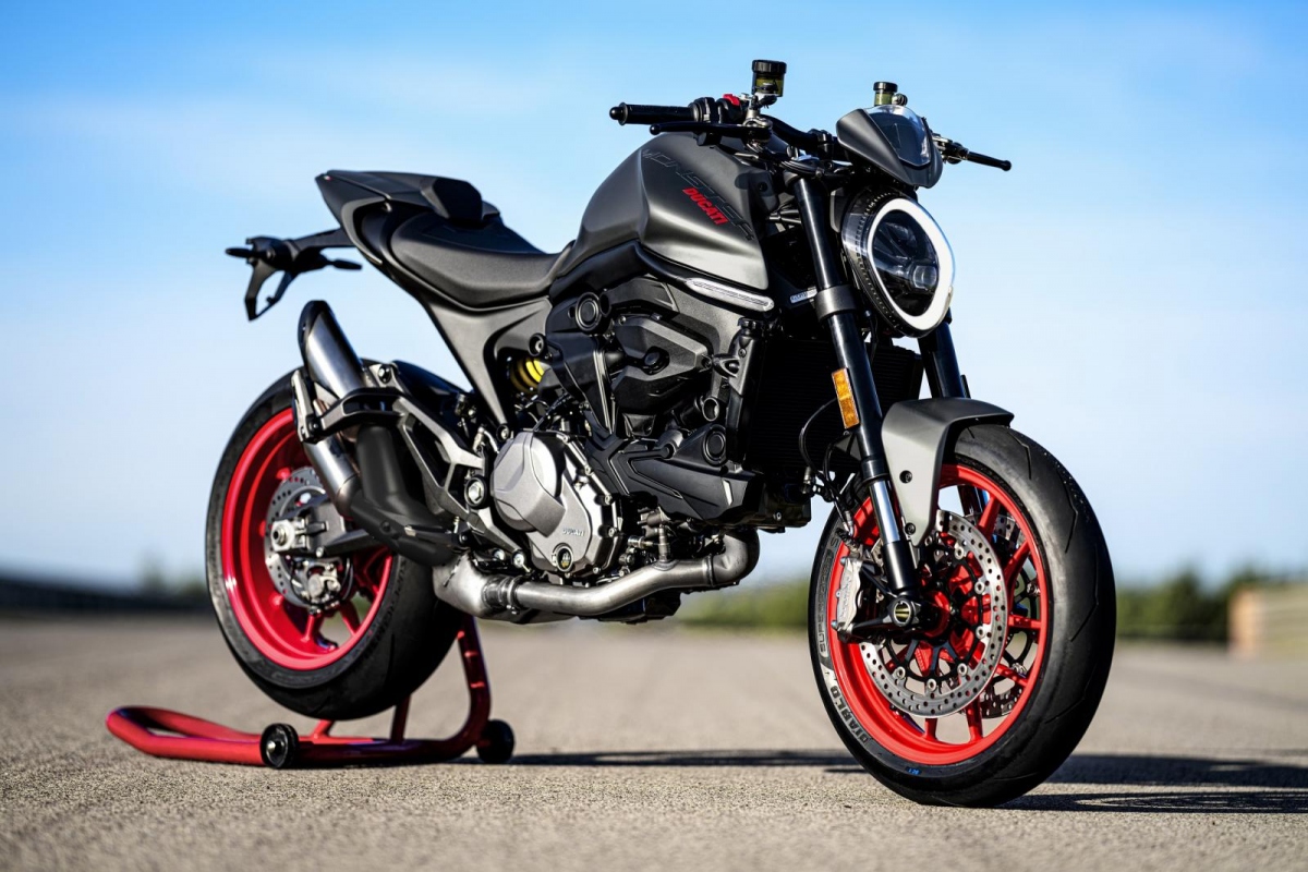 Ducati Monster 2021 mới chốt giá từ 340 triệu đồng