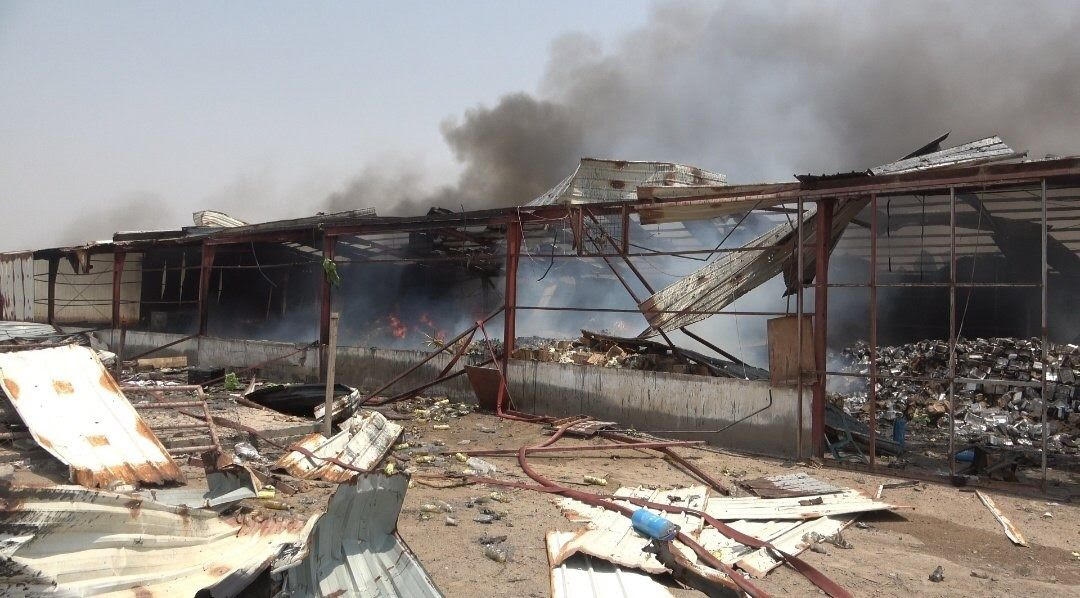 Chính phủ Yemen cáo buộc lực lượng Houthi tấn công kho hàng viện trợ