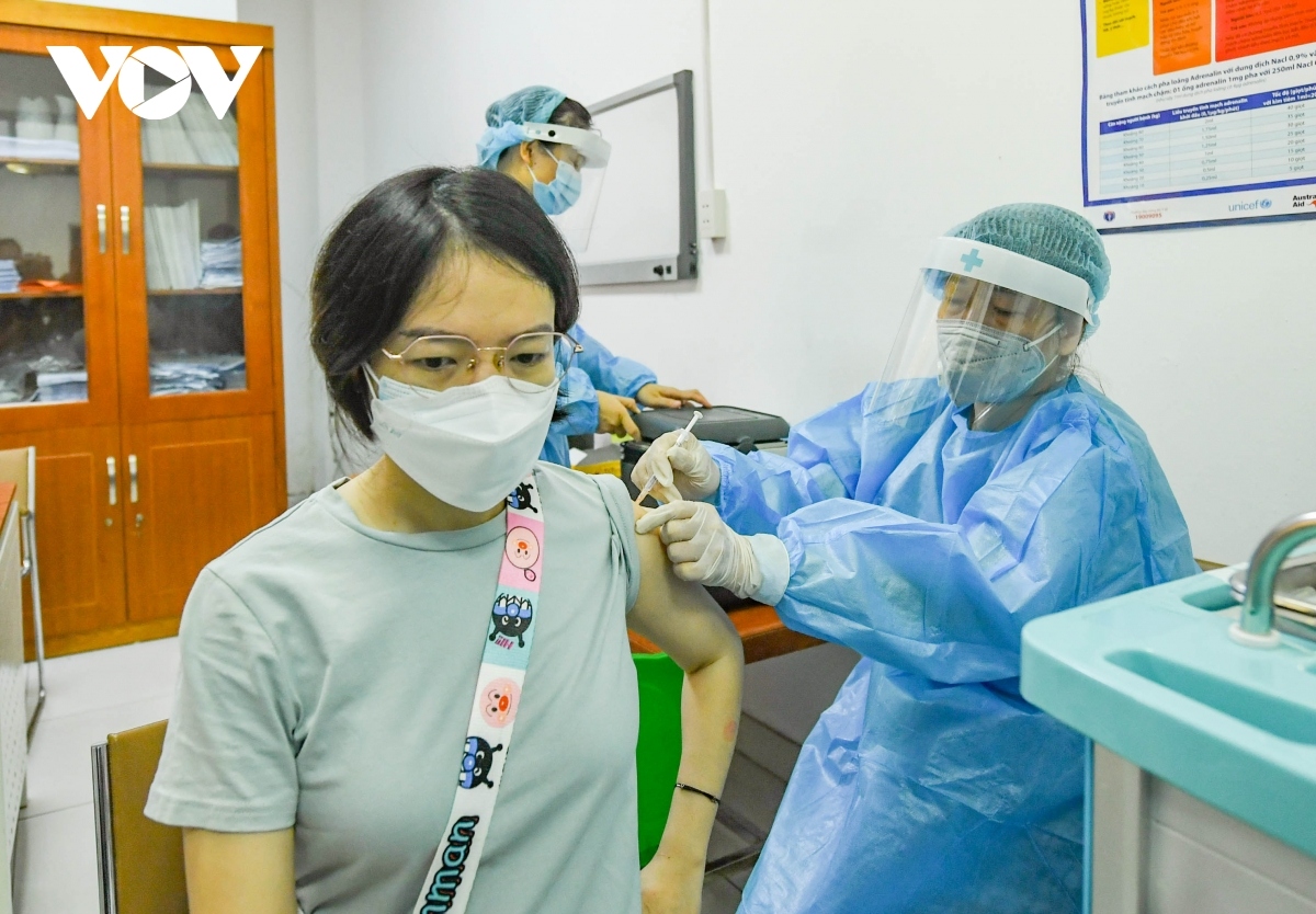 Ngày 12/9, chiến dịch tiêm chủng Hà Nội lập kỷ lục mới với hơn nửa triệu mũi tiêm