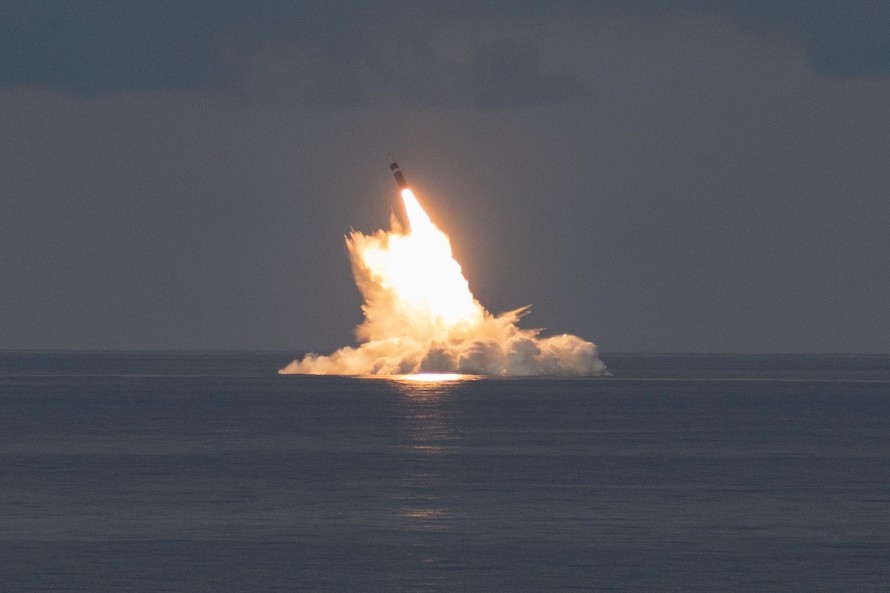 Mỹ phóng thử thành công tên lửa đạn đạo Trident II từ tàu ngầm hạt nhân