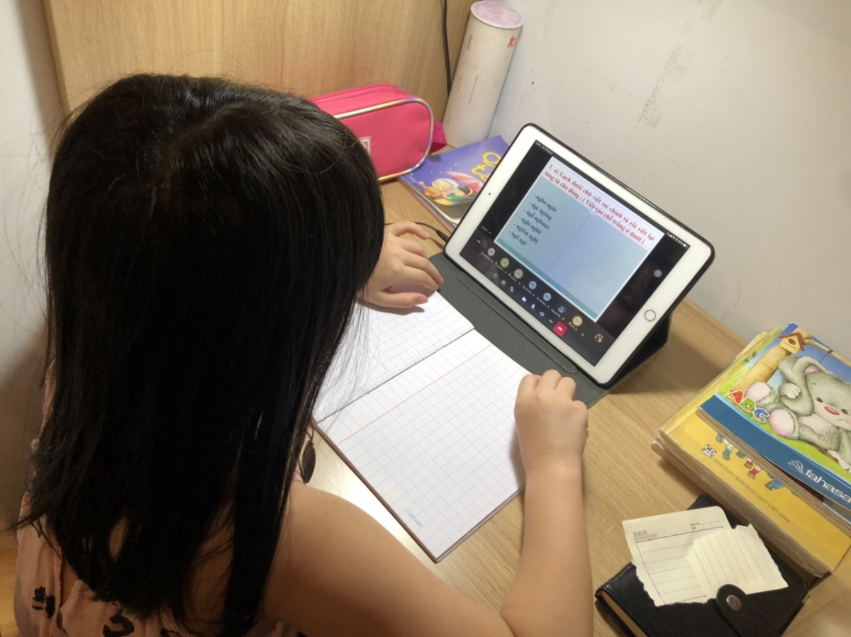Dạy và học trực tuyến ở Đà Nẵng gặp nhiều khó khăn