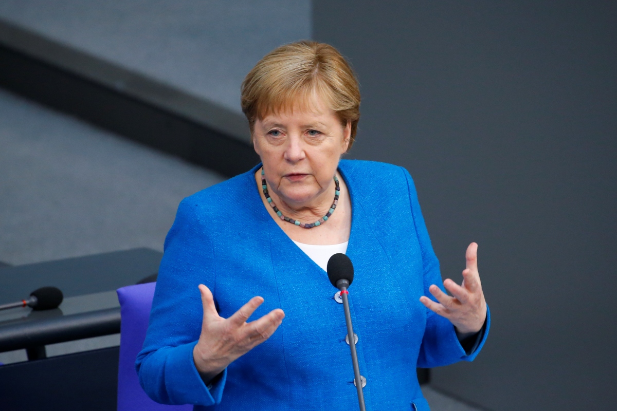 Thủ tướng Merkel và đảng CDU chúc mừng đối thủ SPD, các đàm phán vẫn khó lường
