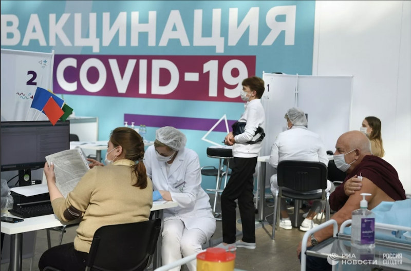 Tỷ lệ miễn dịch cộng đồng tại Nga đạt khoảng 45%