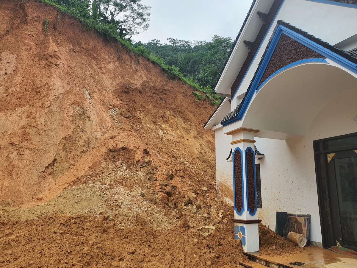 Hơn 60 ngôi nhà ở Yên Bái bị thiệt hại do hoàn lưu bão số 8