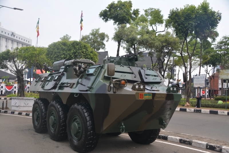 Indonesia kỷ niệm trực tuyến, triển lãm vũ khí nhân 76 năm ngày thành lập quân đội