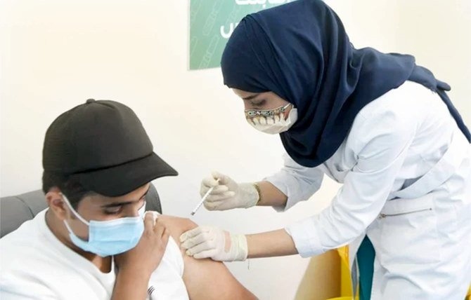 Saudi Arabia yêu cầu người ra vào các cơ quan phải tiêm đủ 2 mũi vaccine Covid-19
