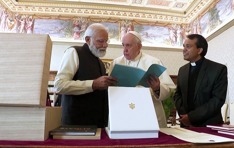 Thủ tướng Ấn Độ Modi gặp Giáo hoàng Francis