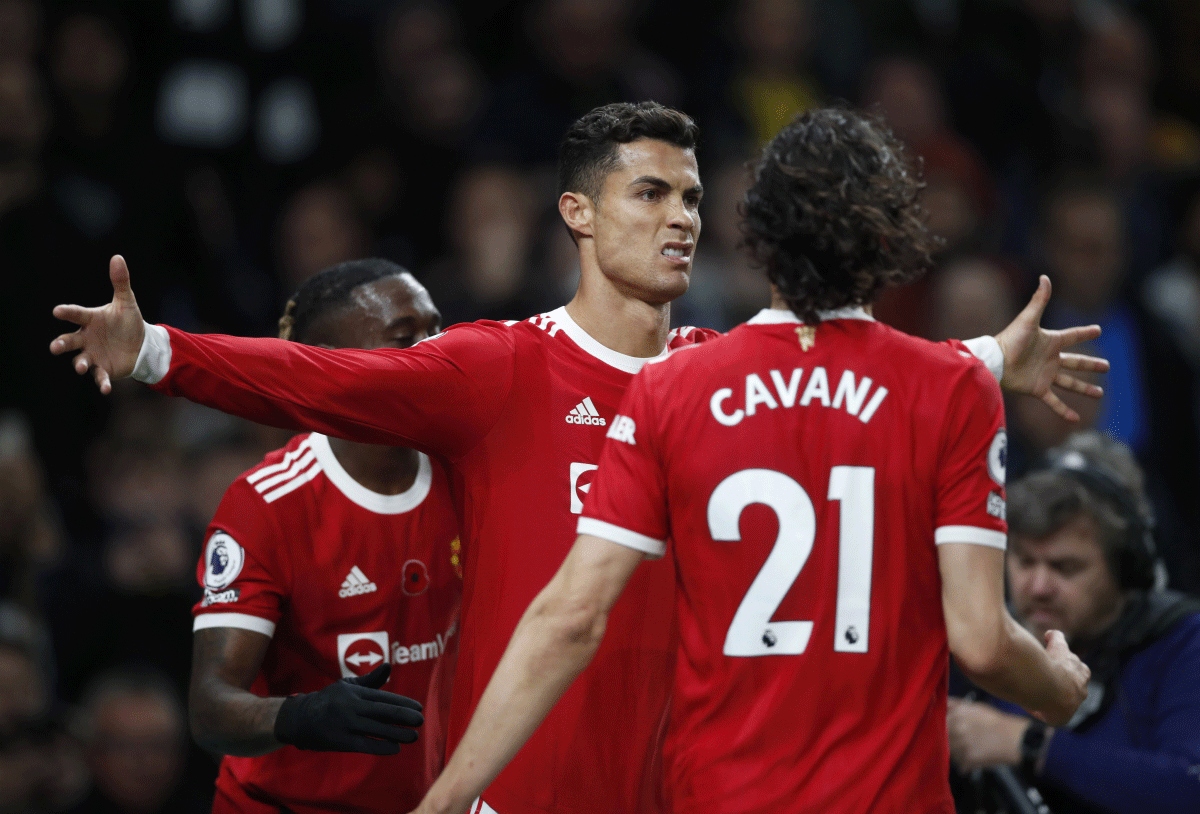 Vòng 10 Ngoại hạng Anh 2021/2022: Ronaldo và Cavani cứu HLV Solskjaer