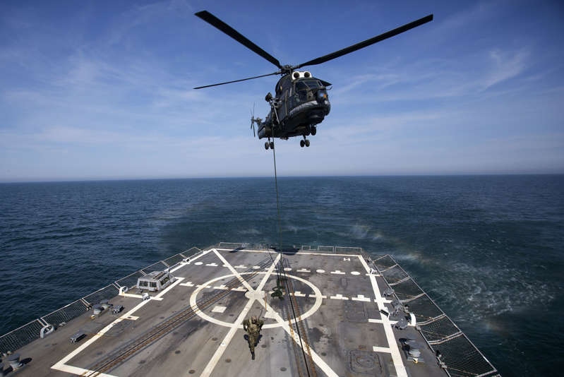 Mỹ loay hoay tìm chiến lược đối phó Nga ở Biển Đen