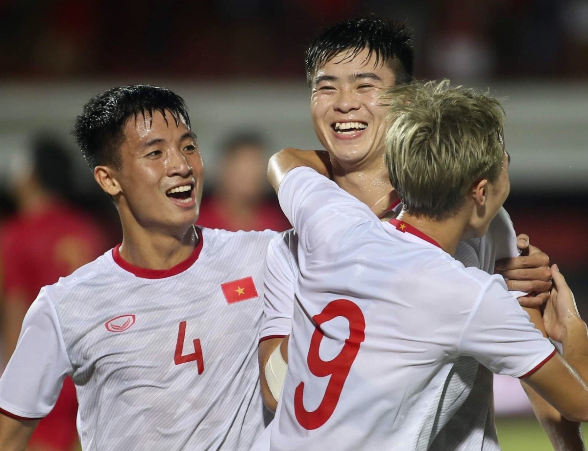 ĐT Việt Nam mặc màu áo may mắn ở trận đấu với ĐT Trung Quốc