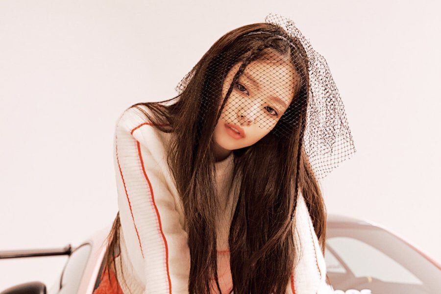 Jennie (BLACKPINK) khoe sắc kiêu kỳ trong loạt thiết kế Coco Neige