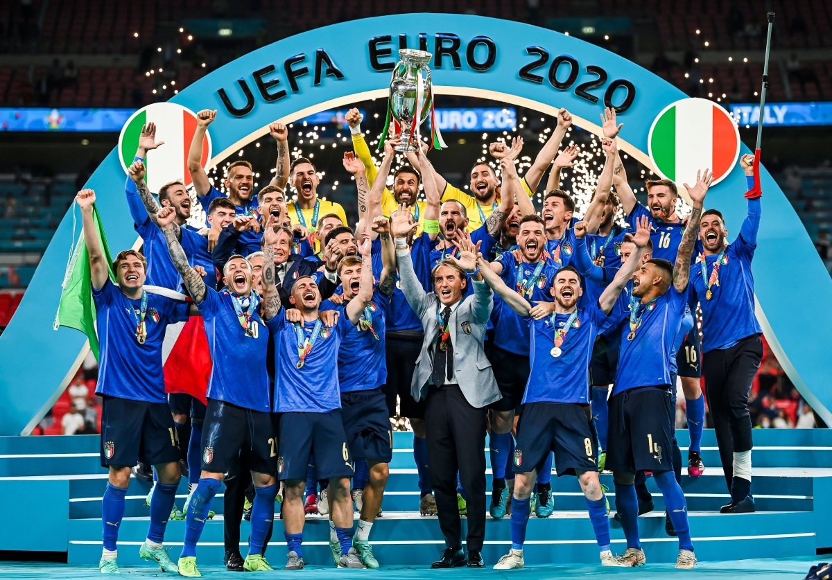 VCK UEFA Nations League 2020/2021: Italia giành thêm danh hiệu?