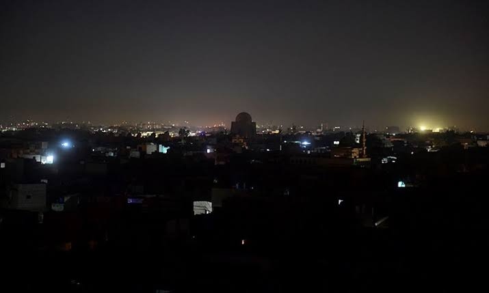 Afghanistan phải bán bất động sản để trả nợ tiền điện