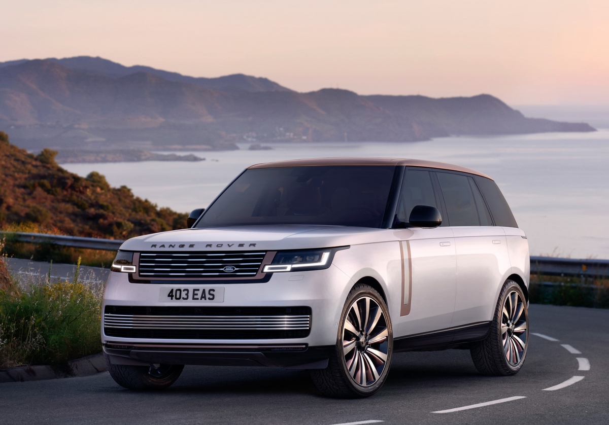 Range Rover mới vừa ra mắt - chiếc SUV sở hữu nhiều công nghệ tương lai