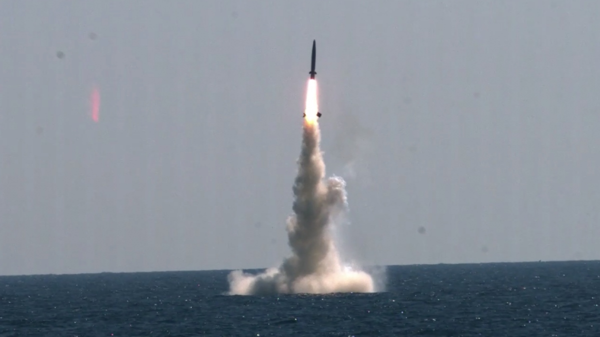 Triều Tiên phóng tên lửa và mối lo về cuộc chạy đua vũ trang mới