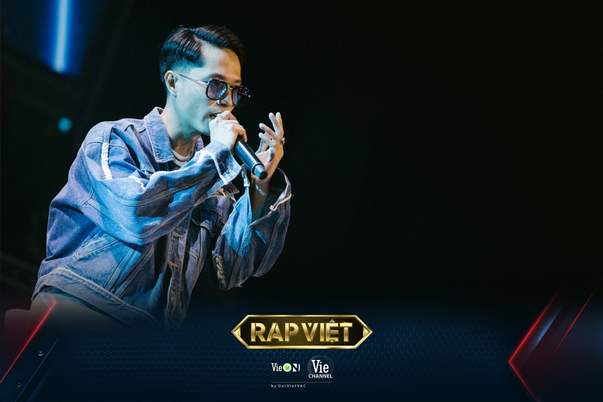 Rap Việt - mùa 2: Sol7 xuất trận, bất ngờ lộ diện thí sinh giống Touliver