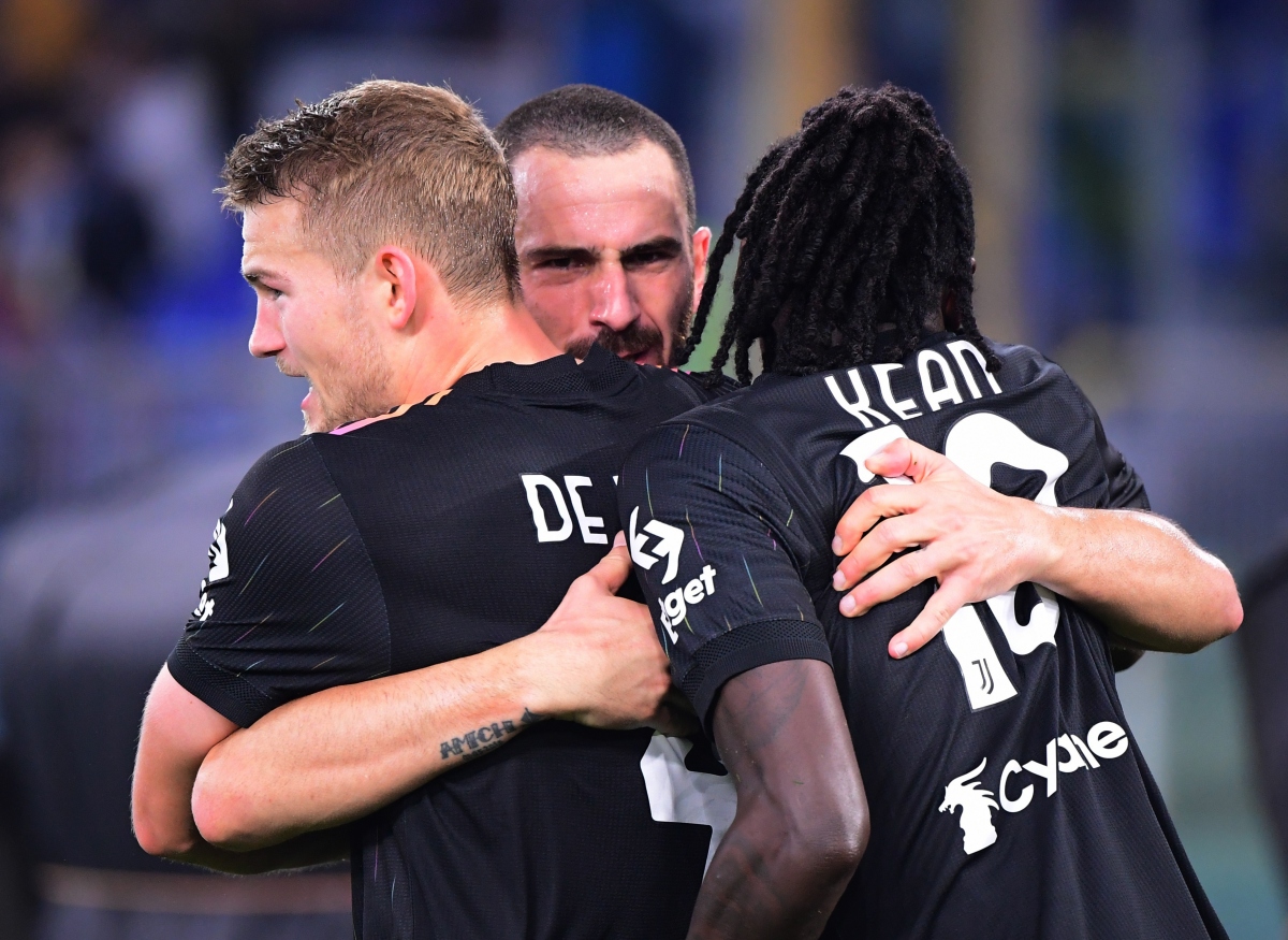 Juventus áp sát tốp 4 sau chiến thắng 2-0 trước Lazio