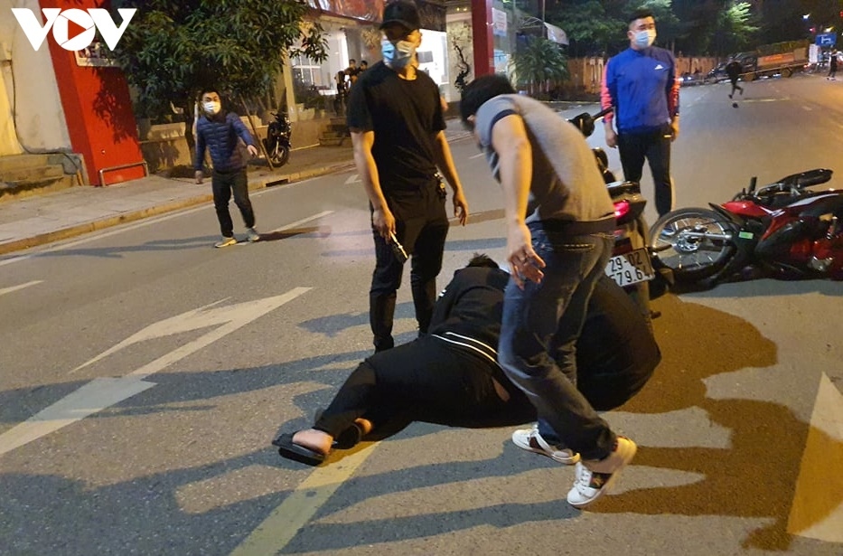 Bắt hơn 40 "quái xế" gây náo loạn đường phố Hà Nội