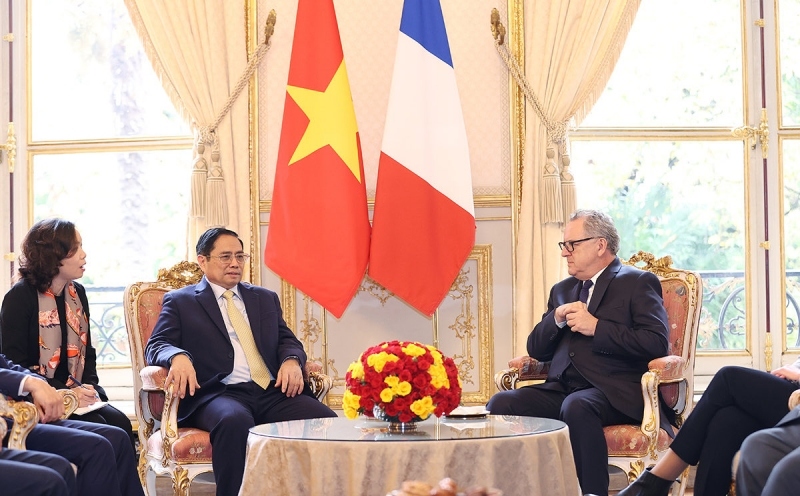 Thủ tướng Phạm Minh Chính hội kiến với Chủ tịch Quốc hội Pháp Richard Ferrand